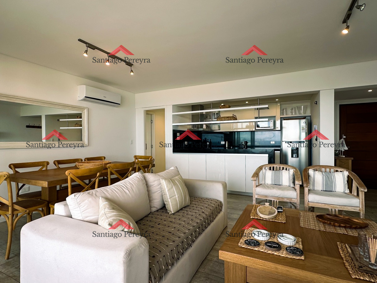 Apartamento ID.8862 - Venta apartamento frente al mar en La Barra de 4 dormitorios