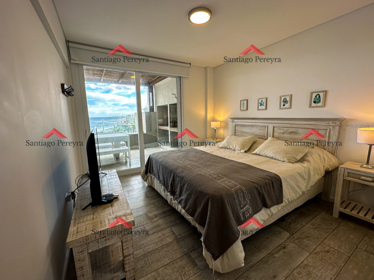 Apartamento ID.8862 - Venta apartamento frente al mar en La Barra de 4 dormitorios