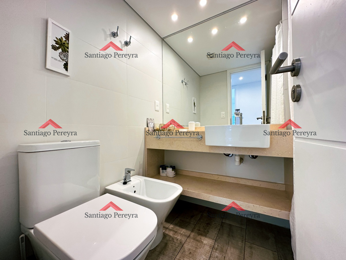 Apartamento ID.8862 - Venta apartamento frente al mar en La Barra de 4 dormitorios
