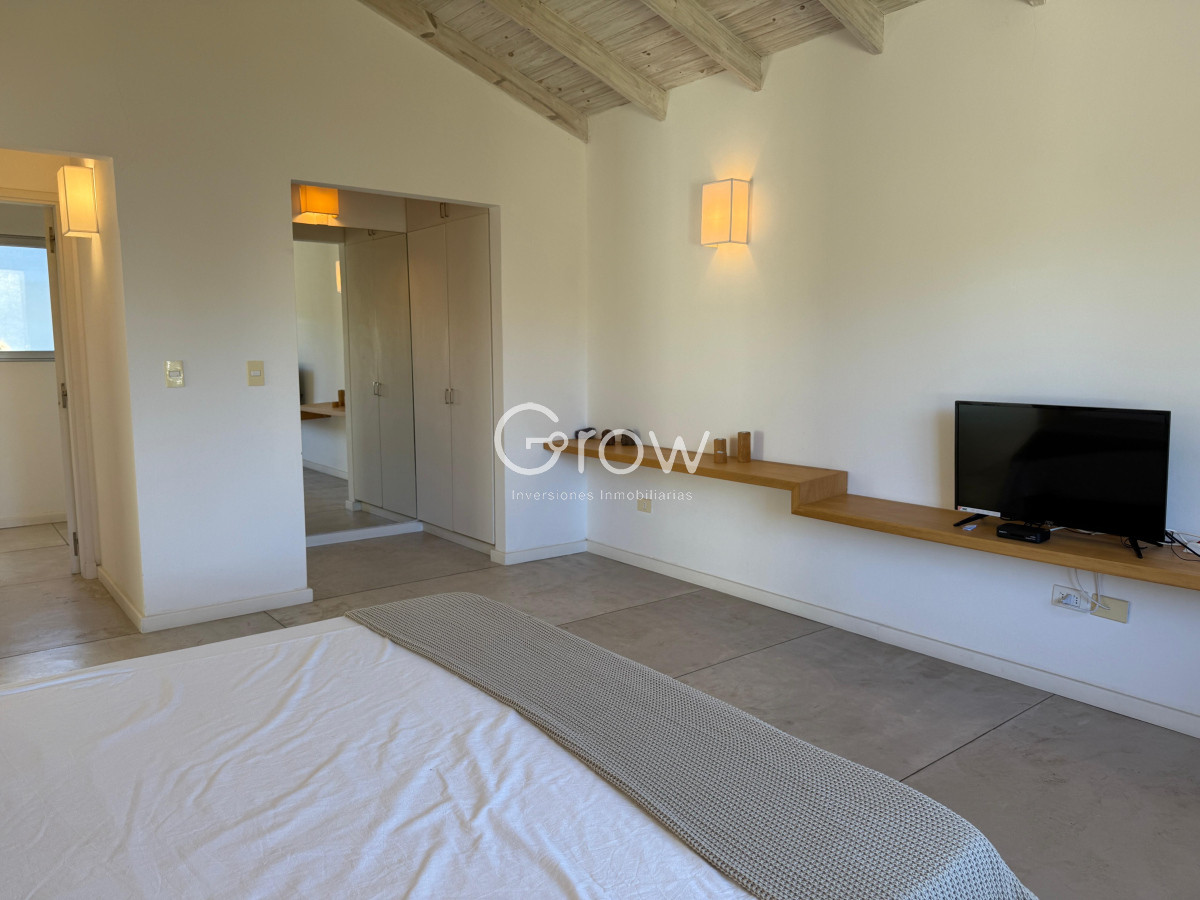 Casa ID.3610 - Venta casa en Laguna Blanca, Manantiales 4 dormitorios 