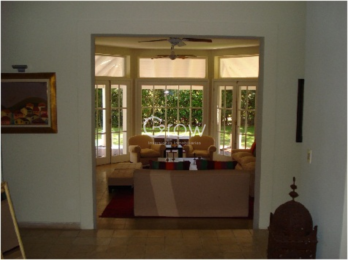 Casa ID.3609 - Venta de casa en Laguna Blanca 4 dormitorios