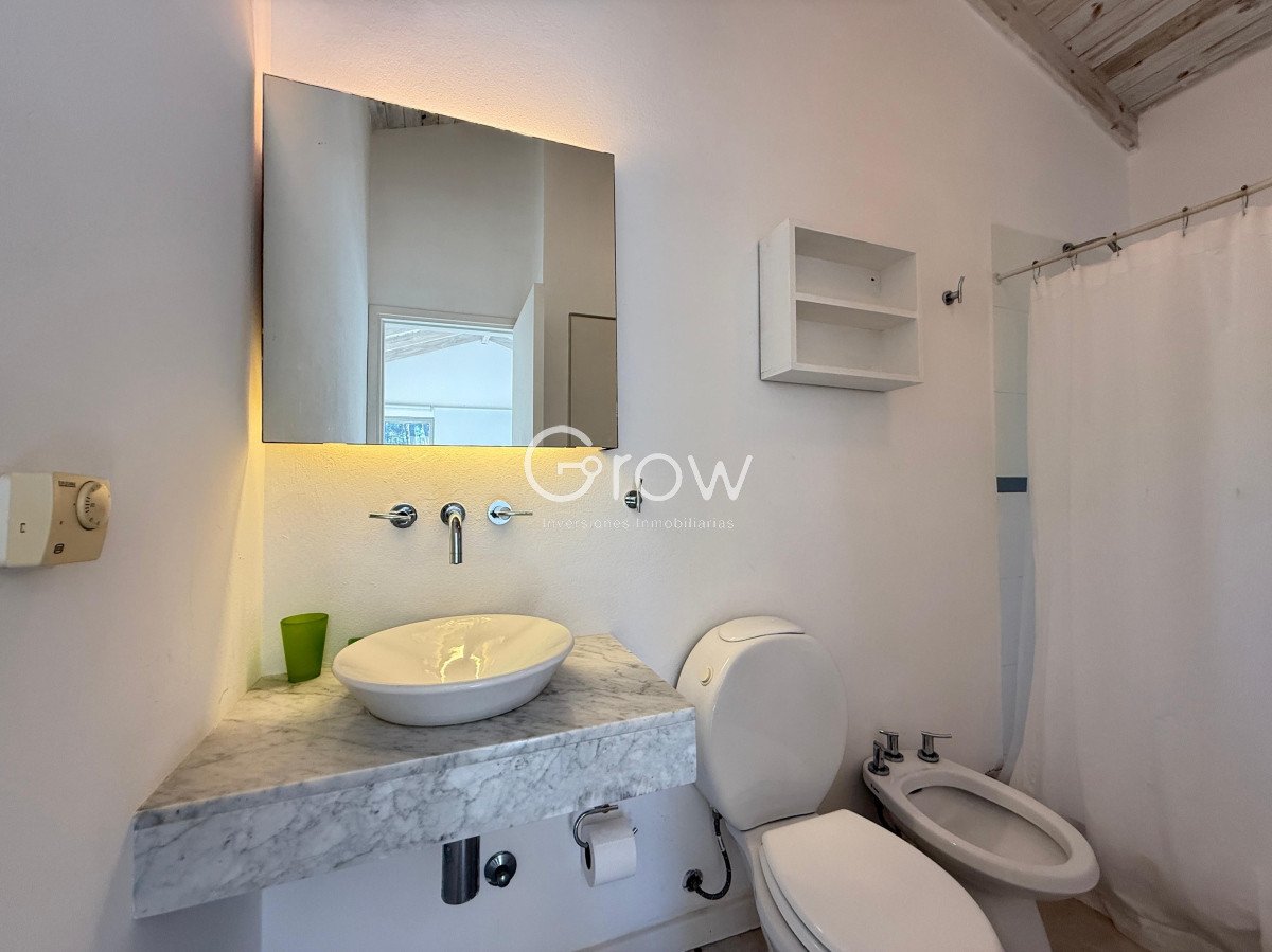 Casa ID.3610 - Venta casa en Laguna Blanca, Manantiales 4 dormitorios 