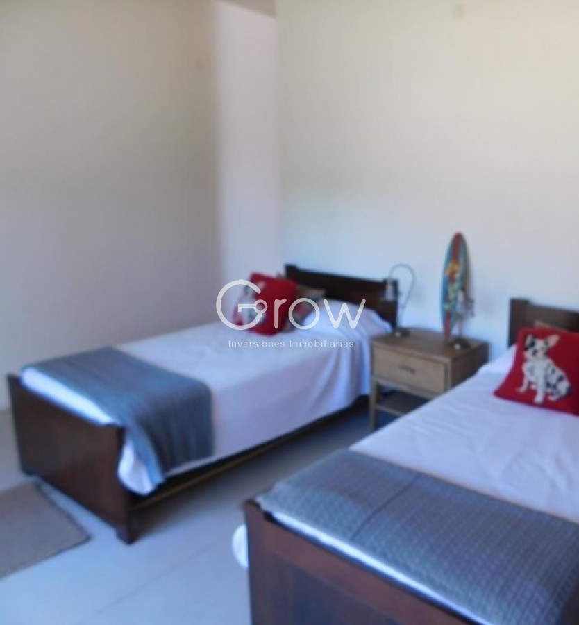 Casa ID.3605 - Venta casa en Barrio Privado Laguna Blanca , Manantiales 4 dormitorios 