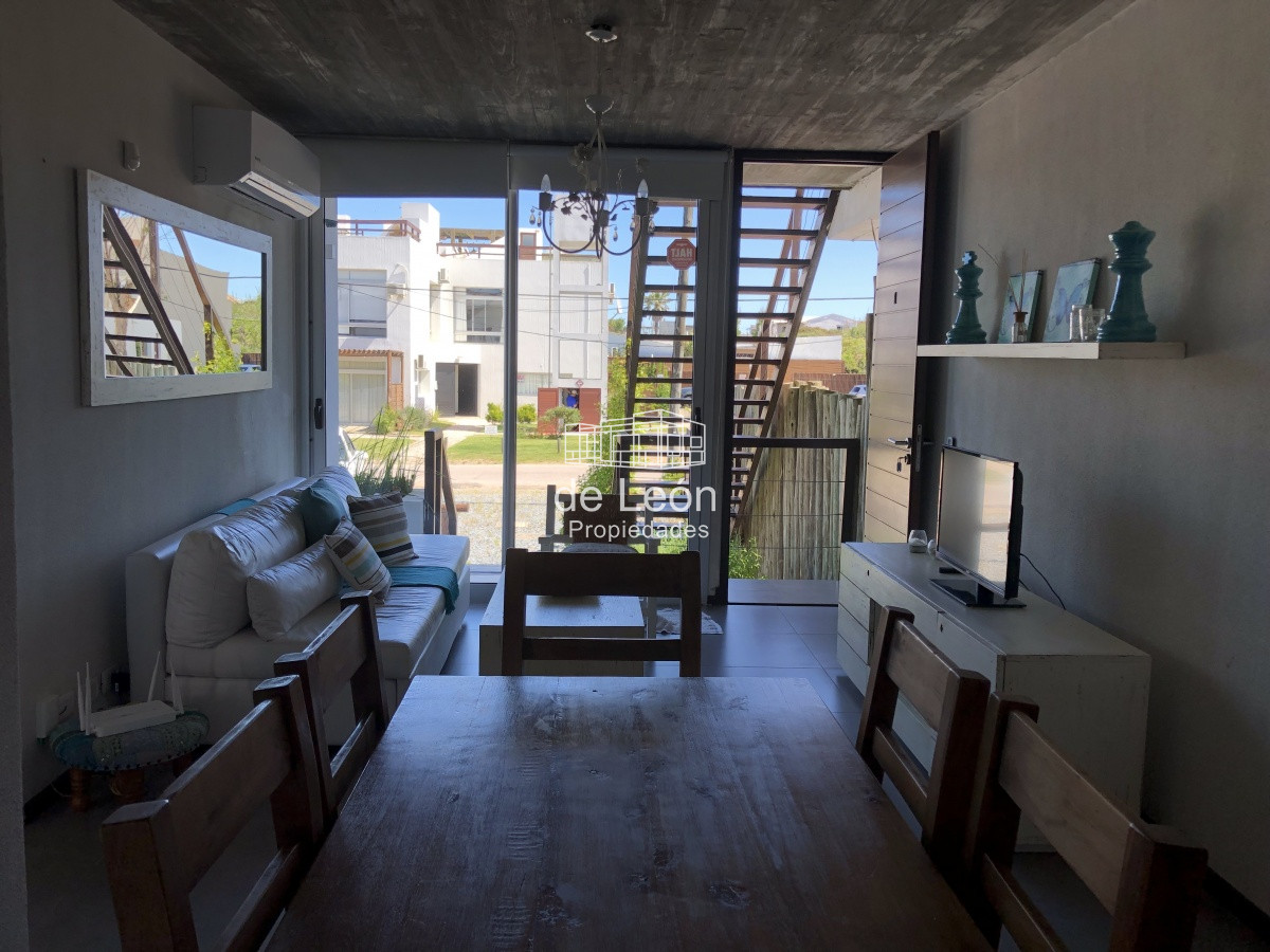 Apartamento ID.15117 - Alquiler apartamento 2 dormitorios en Manantiales 