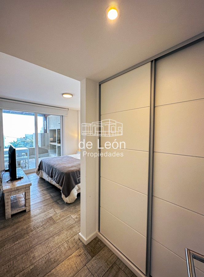 Apartamento ID.15350 - Venta apartamento frente al mar en La Barra de 4 dormitorios