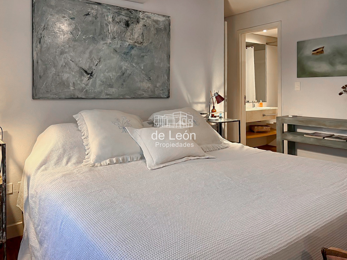 Apartamento ID.15190 - Venta  Alquiler apartamento a 100 metros del mar 2 dormitorios 