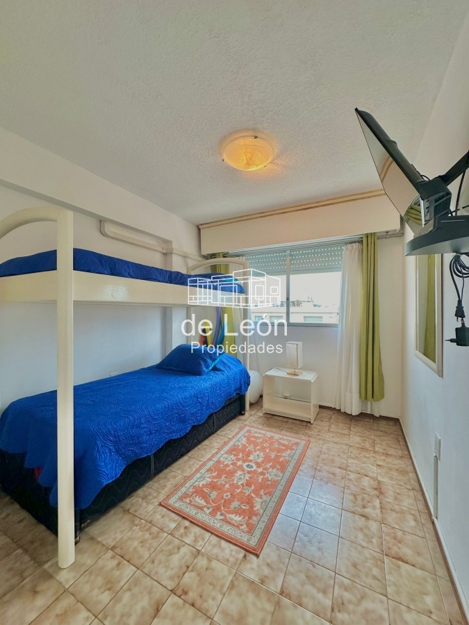 Apartamento ID.14907 - Venta departamento 2 dormitorios en Peninsula, Punta del Este 