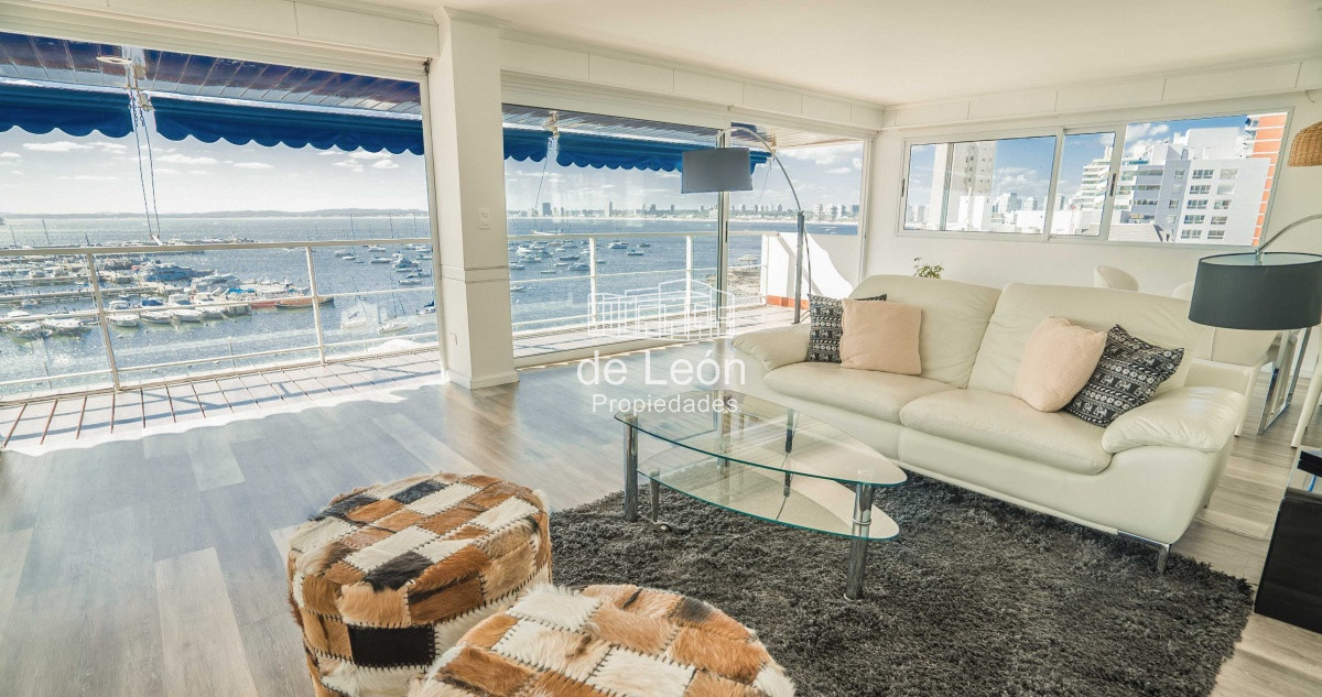 Apartamento ID.15025 - Apartamento a la venta  6 dormitorios en el Puerto de Punta del Este,  Peninsula  