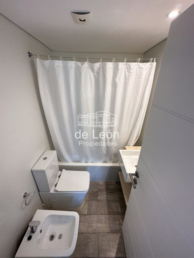 Apartamento ID.15350 - Venta apartamento frente al mar en La Barra de 4 dormitorios