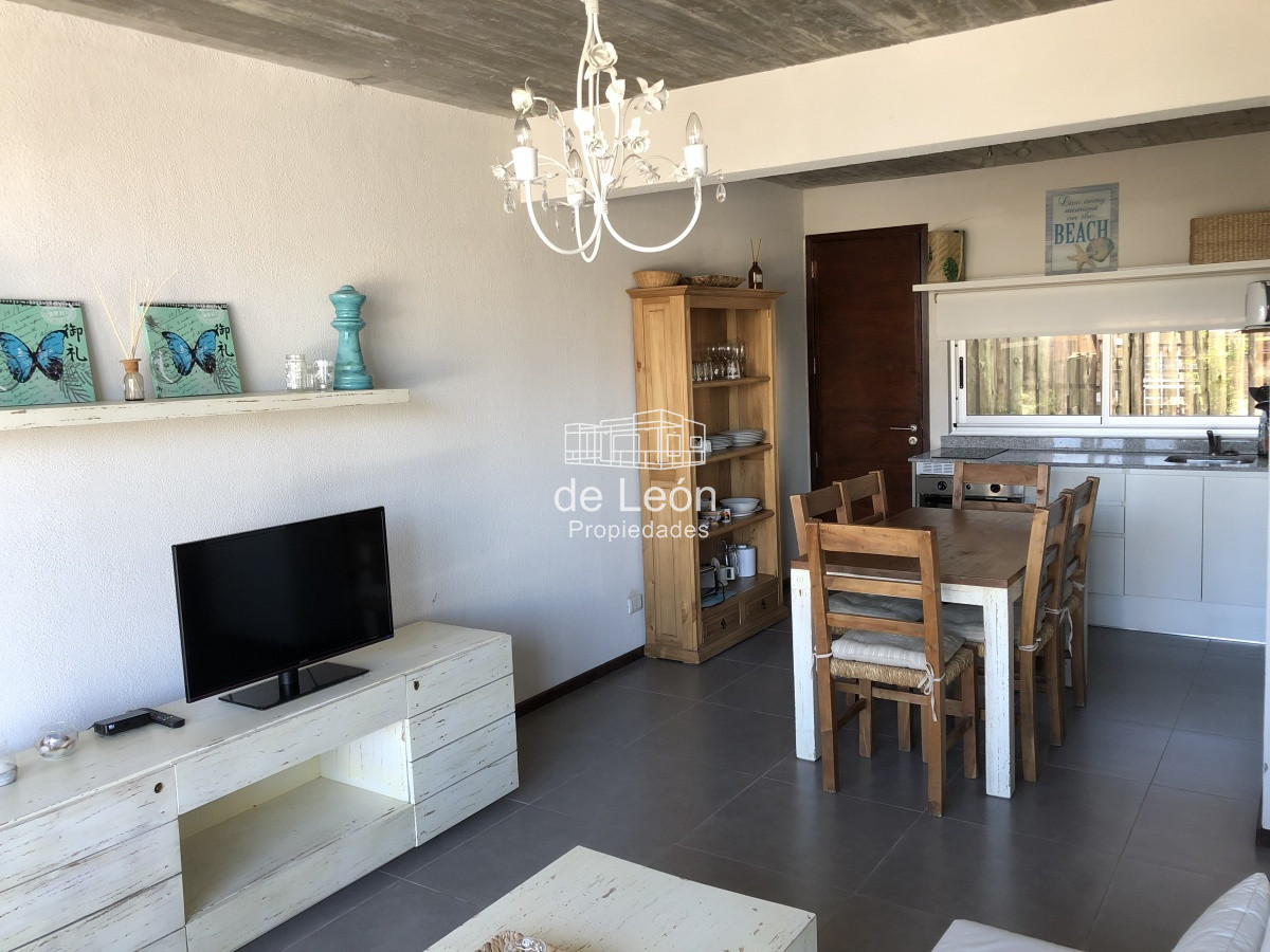 Apartamento ID.15117 - Alquiler apartamento 2 dormitorios en Manantiales 