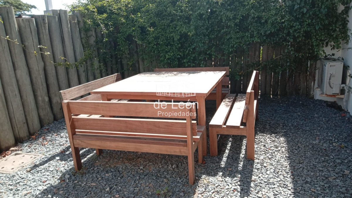 Apartamento ID.15040 - Alquiler  apartamento de 3 dormitorios en Manantiales 