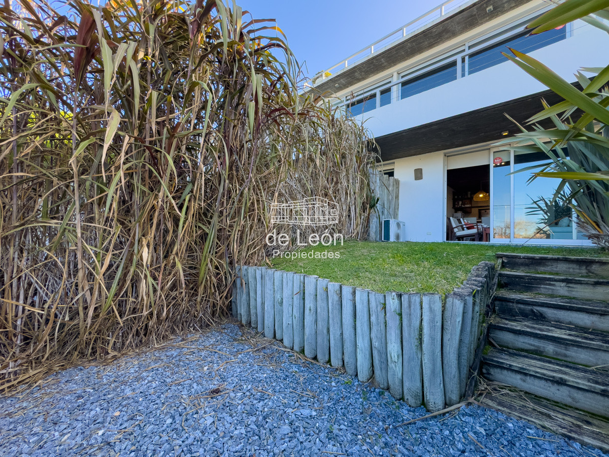 Apartamento ID.15286 - Alquiler apartamento en Manantiales 3 dormitorios 