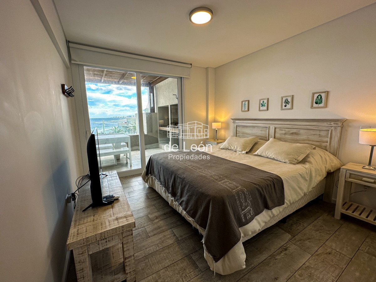 Apartamento ID.15350 - Venta apartamento frente al mar en La Barra de 4 dormitorios