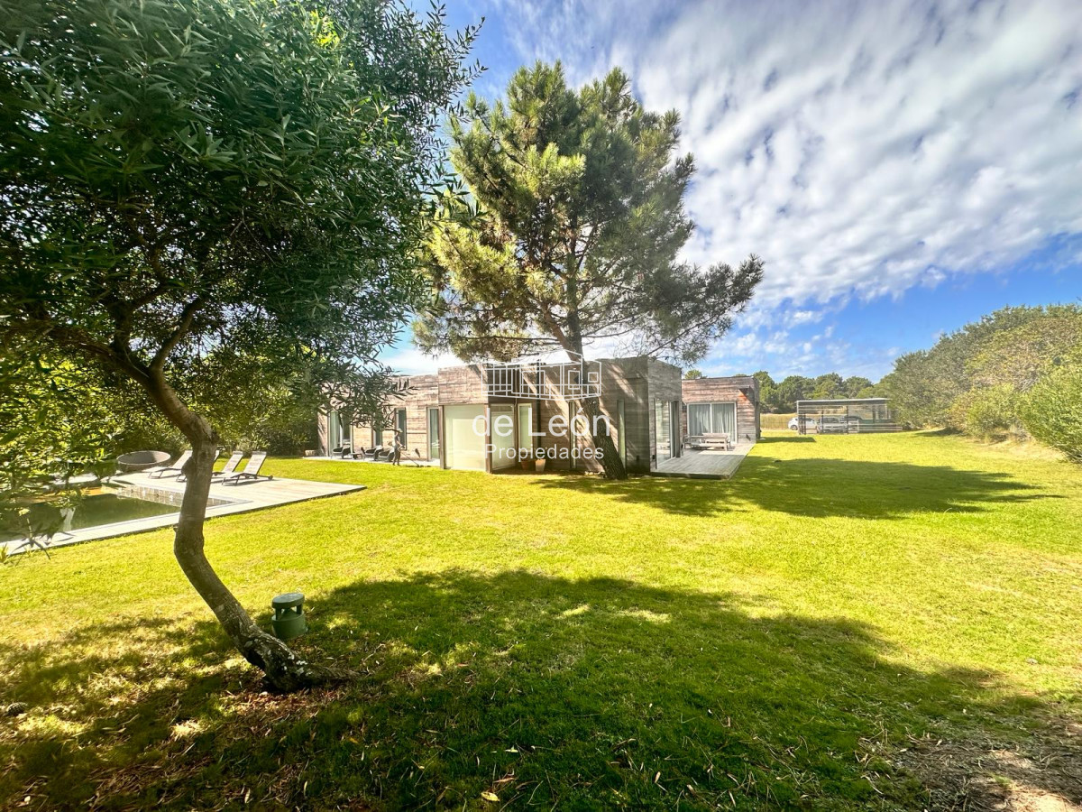 Casa ID.15062 - Venta casa 4 dormitorios en exclusivo Barrio Privado Laguna Escondida,  Jose Ignacio