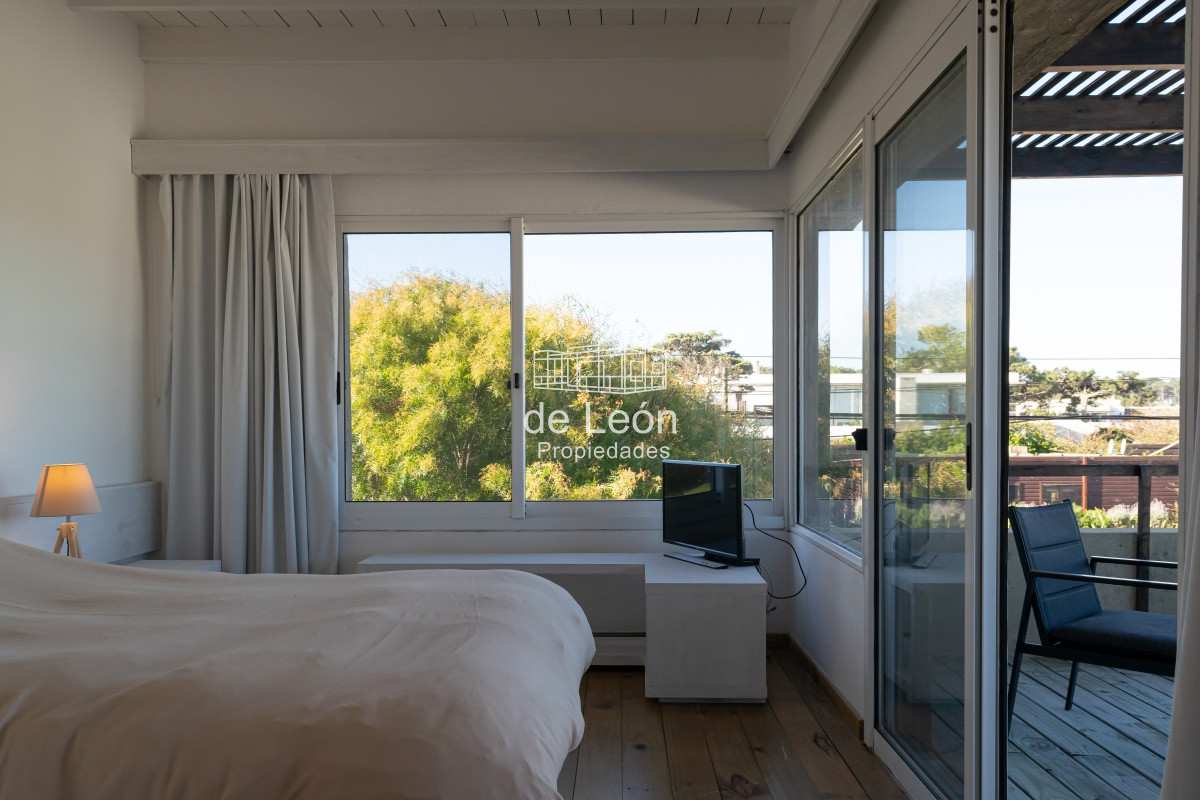 Casa ID.14851 - Alquiler casa 3 dormitorios mas servicio en Manantiales 