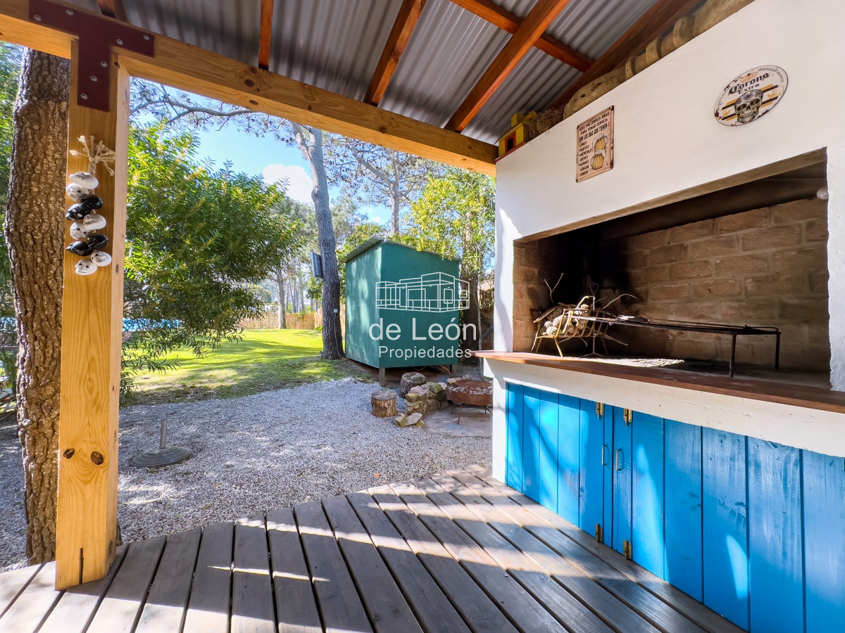 Casa ID.14917 - Alquiler  casa  en Manantiales,  3 dormitorios con piscina climatizada 