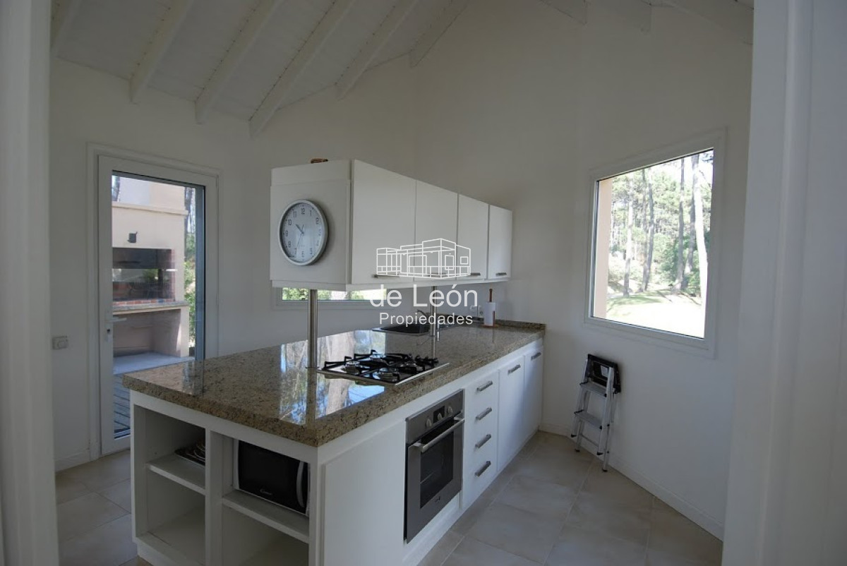 Casa ID.14913 - Alquiler casa 5 dormitorios en Laguna Blanca, Manantiales