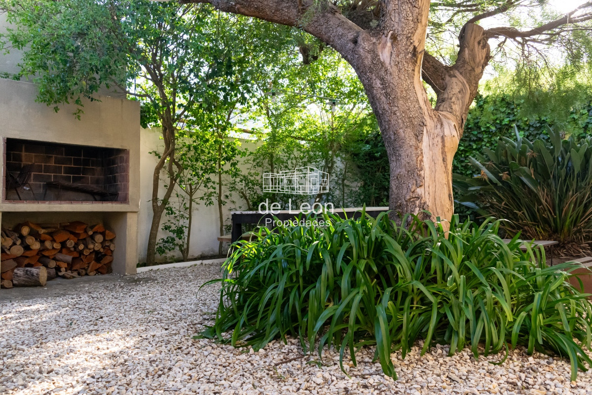 Casa ID.14851 - Alquiler casa 3 dormitorios mas servicio en Manantiales 