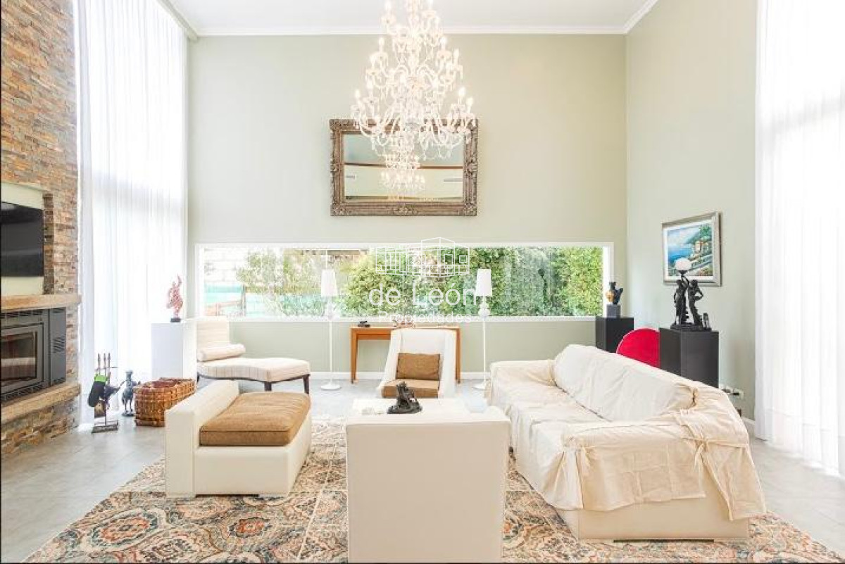 Casa ID.15047 - Venta casa 3 dormitorios en Playa Mansa , Barrio Privado Boulevard Park 