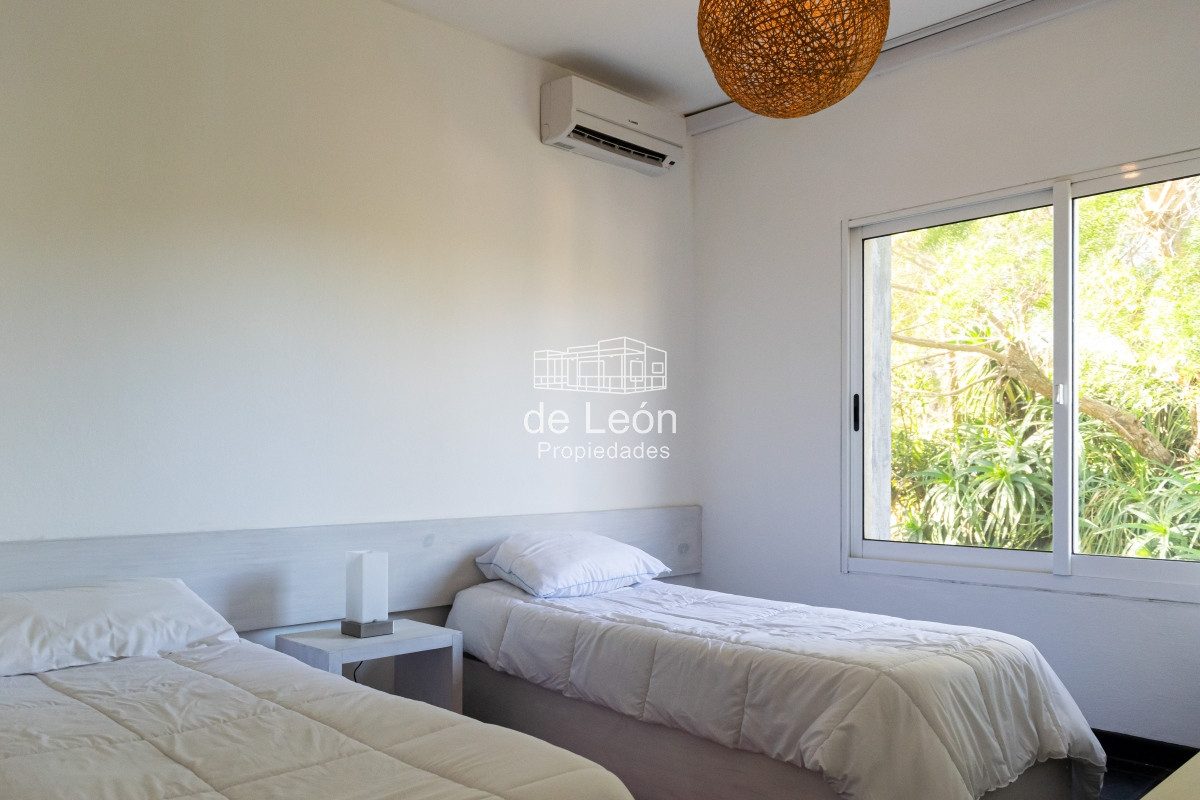 Casa ID.14851 - Alquiler casa 3 dormitorios mas servicio en Manantiales 