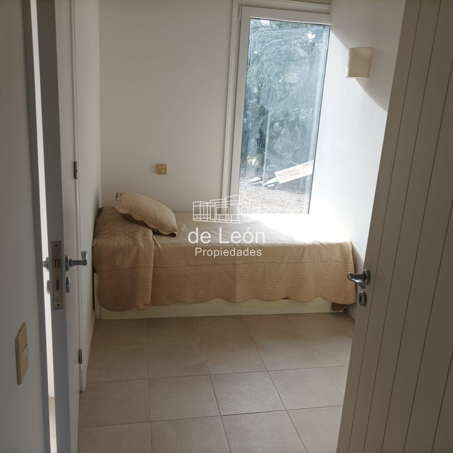 Casa ID.14913 - Alquiler casa 5 dormitorios en Laguna Blanca, Manantiales