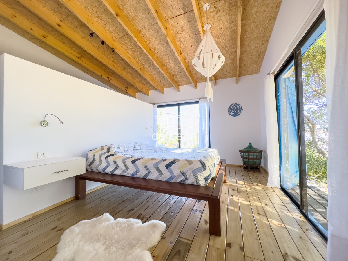 Casa ID.14917 - Alquiler  casa  en Manantiales,  3 dormitorios con piscina climatizada 