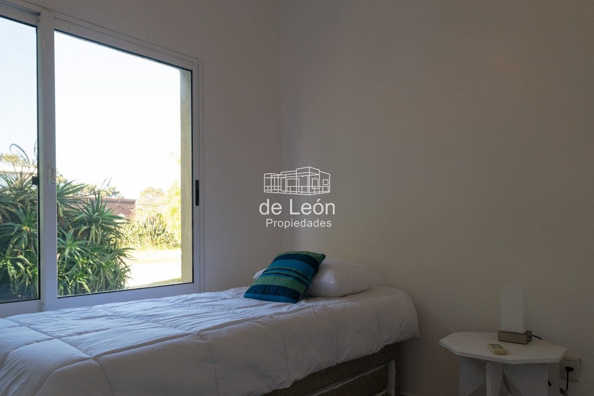 Casa ID.14851 - Alquiler casa 3 dormitorios mas servicio en Manantiales 