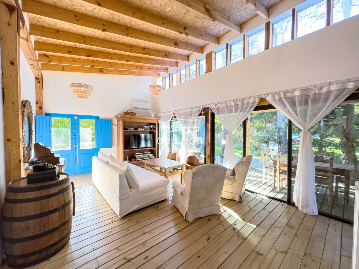 Casa ID.14917 - Alquiler  casa  en Manantiales,  3 dormitorios con piscina climatizada 