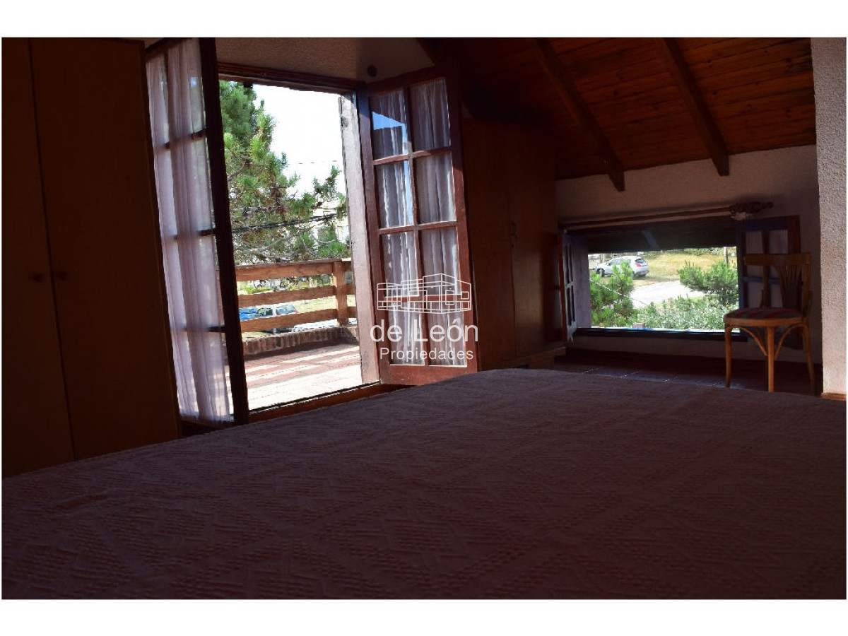 Casa ID.15281 - Alquiler casa en Manantiales 3 dormitorios 