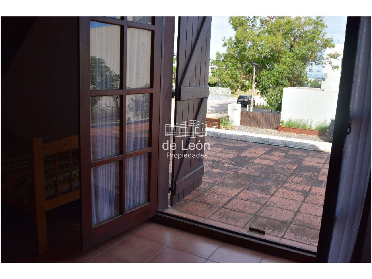 Casa ID.15281 - Alquiler casa en Manantiales 3 dormitorios 