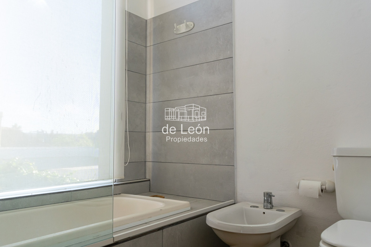 Casa ID.14851 - Alquiler casa 3 dormitorios mas servicio en Manantiales 