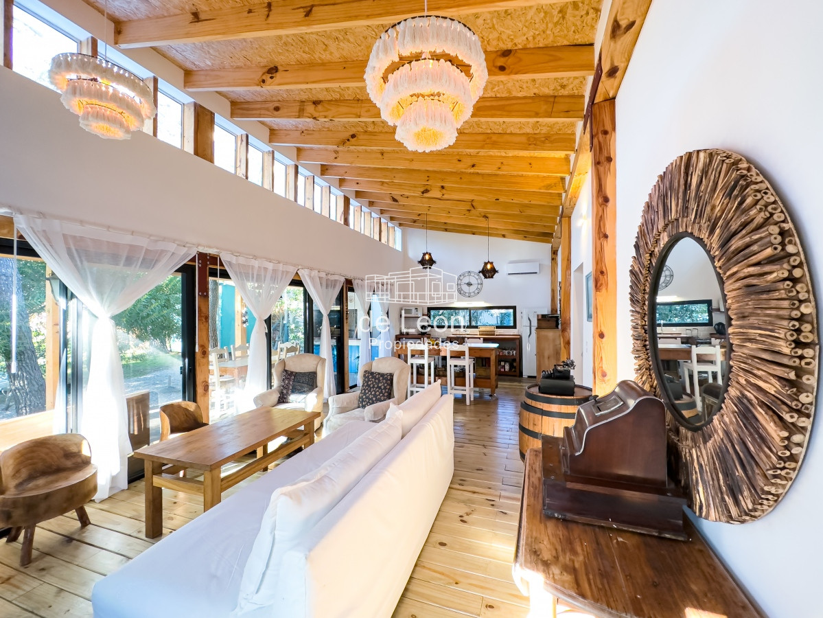Casa ID.14917 - Alquiler  casa  en Manantiales,  3 dormitorios con piscina climatizada 