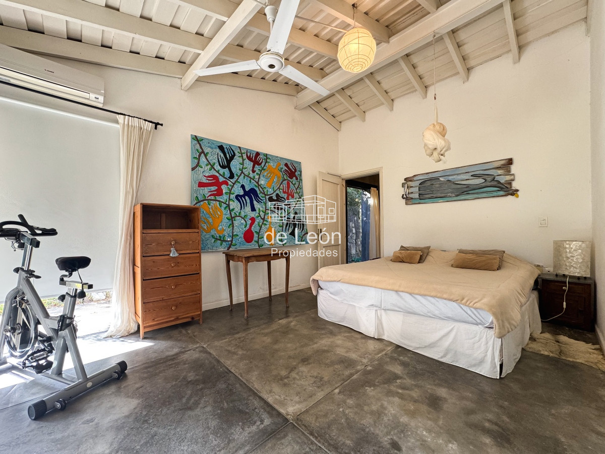 Chacra ID.15225 - Venta Chacra con casa  de 2 dormitorios sobre  Ruta 104, Manantiales 
