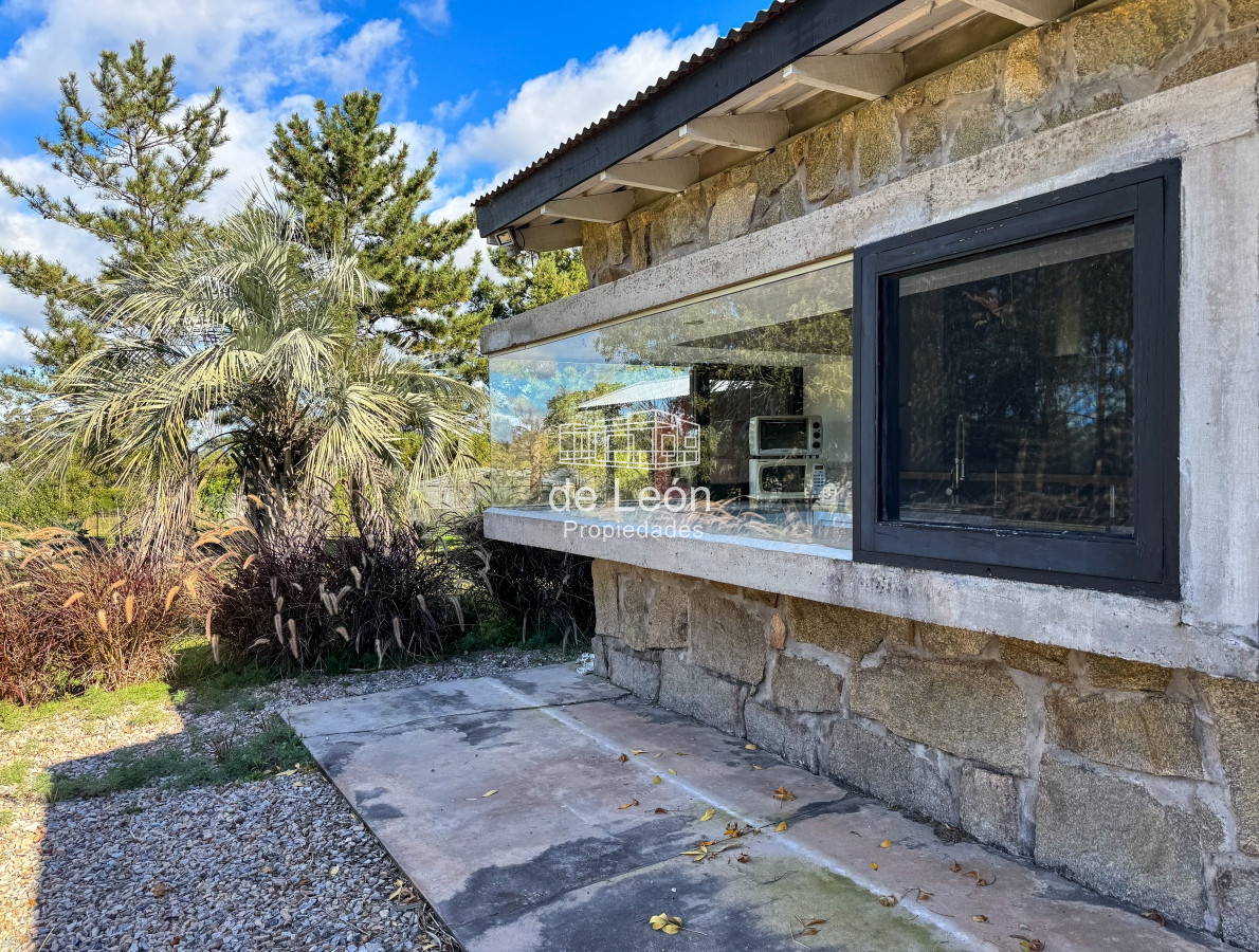 Chacra ID.15225 - Venta Chacra con casa  de 2 dormitorios sobre  Ruta 104, Manantiales 
