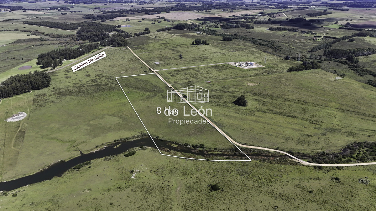 Chacra ID.14802 - Venta chacra 8 ha en Camino Medellín, Manantiales 