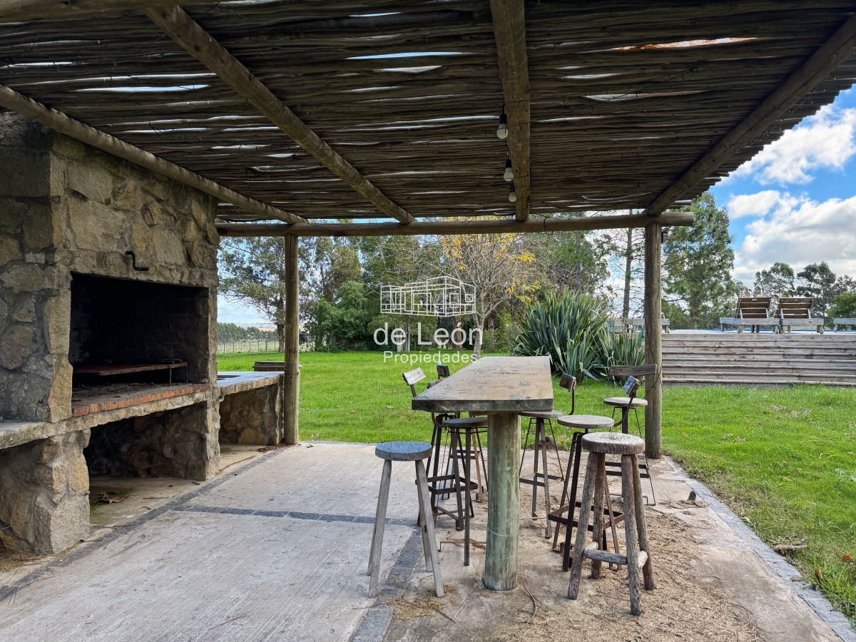 Chacra ID.15225 - Venta Chacra con casa  de 2 dormitorios sobre  Ruta 104, Manantiales 