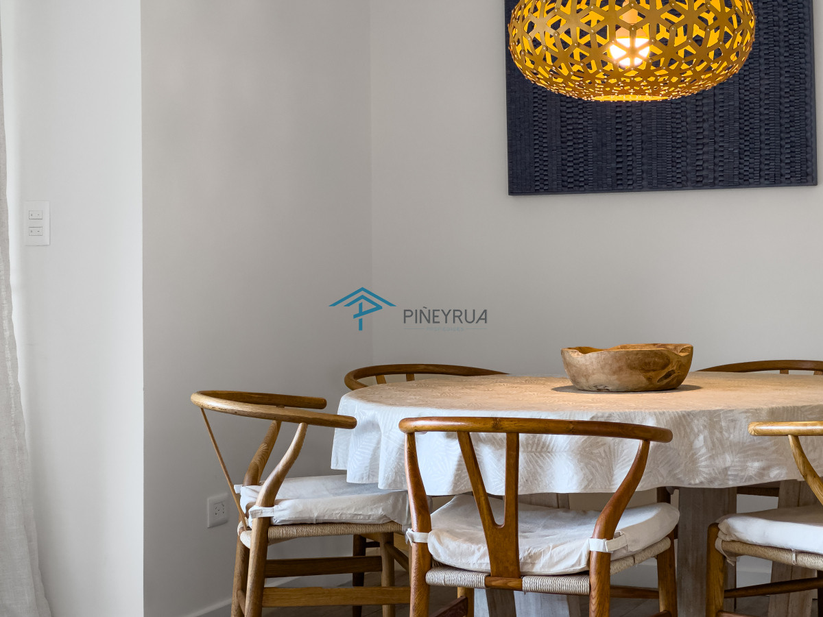 Venta y alquiler apartamento de 3 dormitorios mas dependencia en La Barra 