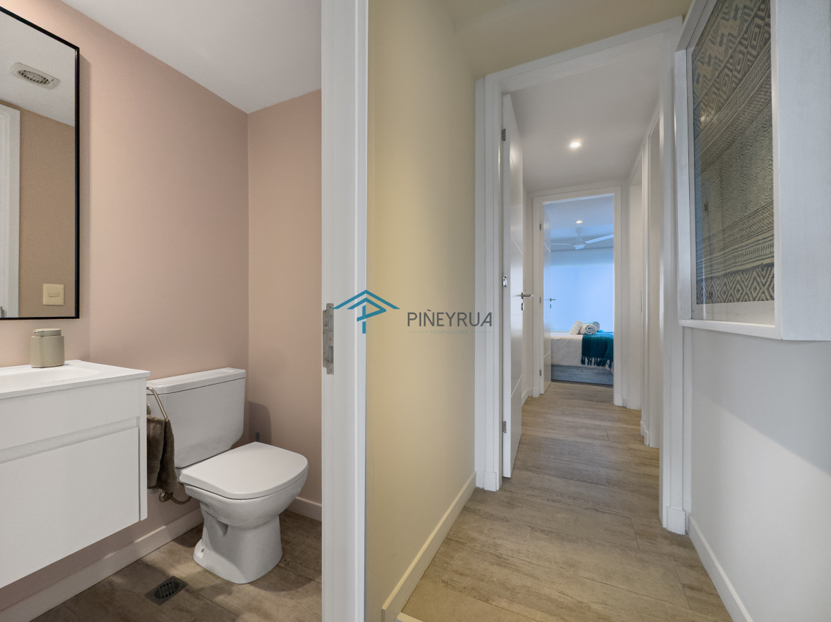 Venta y alquiler apartamento de 3 dormitorios mas dependencia en La Barra 