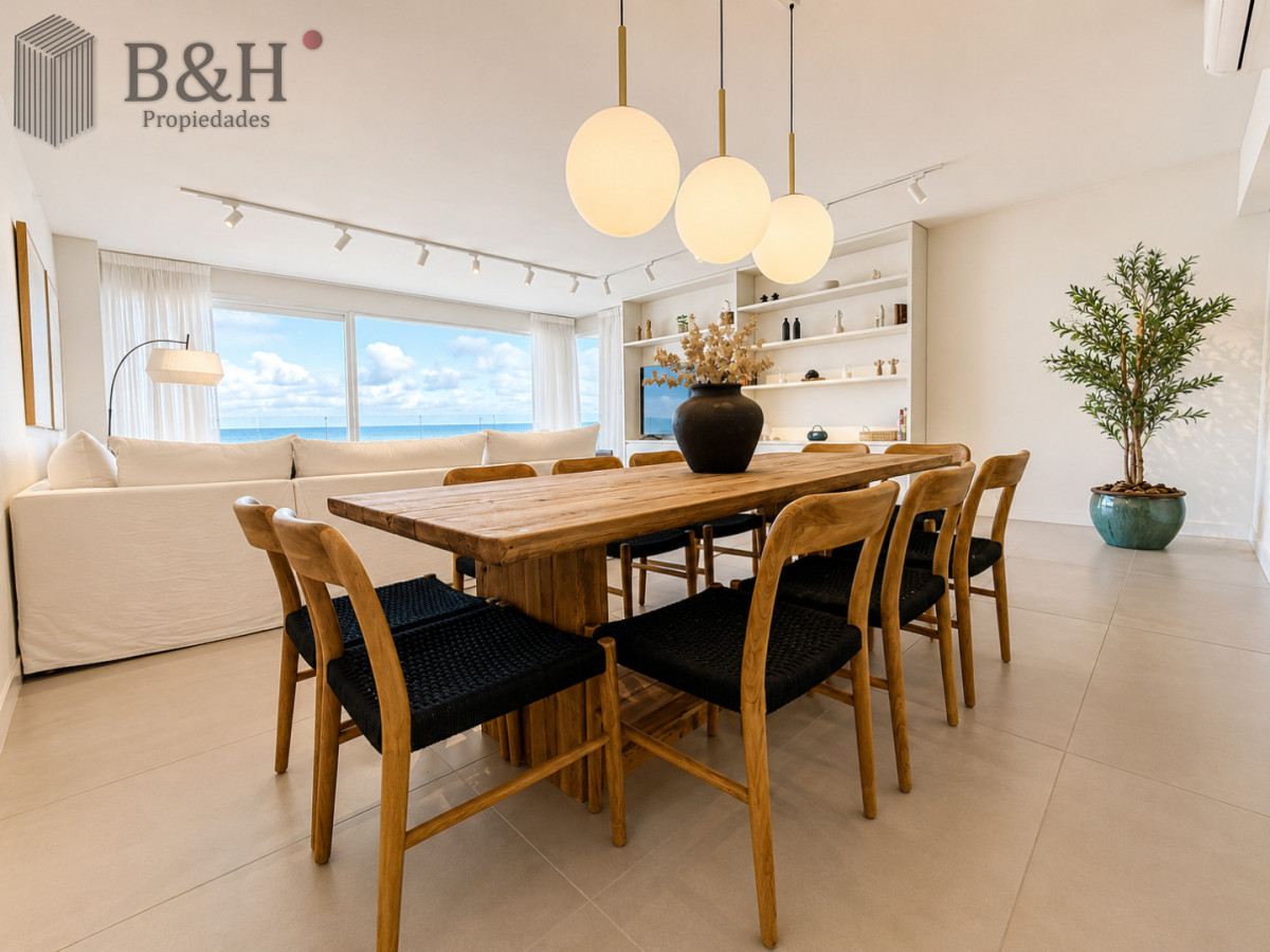 Apartamento ID.7224 - Apartamento en venta de 4 dormitorios  en suite en Le Parc III, Playa Brava Punta del Este.