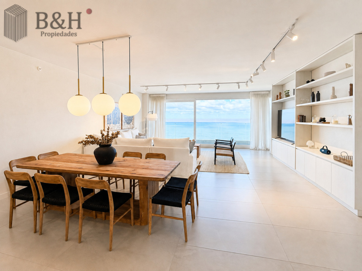 Apartamento ID.7224 - Apartamento en venta de 4 dormitorios  en suite en Le Parc III, Playa Brava Punta del Este.