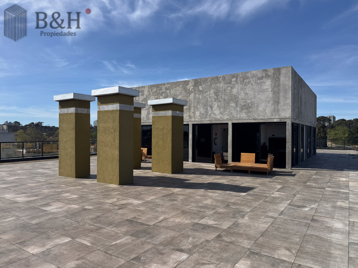 Apartamento ID.917 - Venta apartamento 2 dormitorios en Playa Mansa, Punta del Este 
