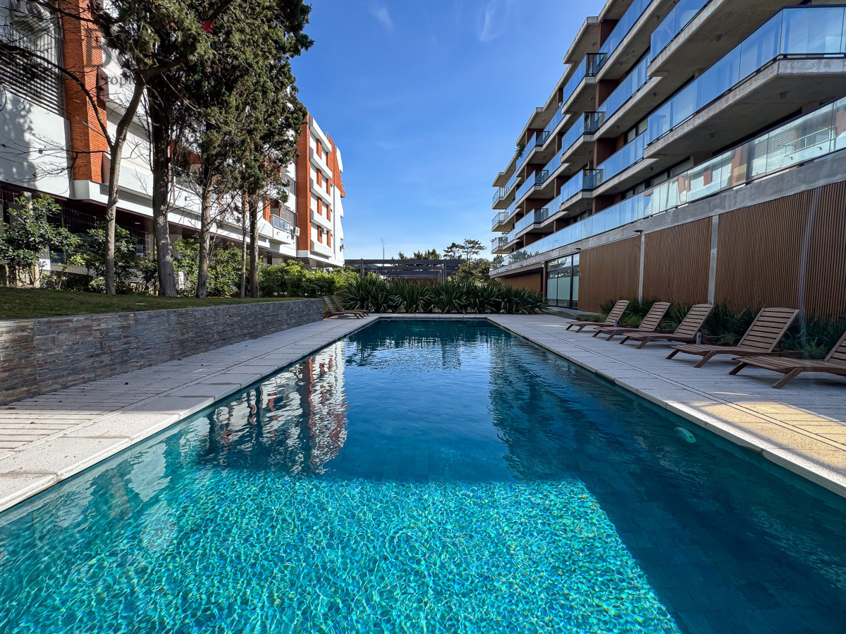 Apartamento ID.917 - Venta apartamento 2 dormitorios en Playa Mansa, Punta del Este 