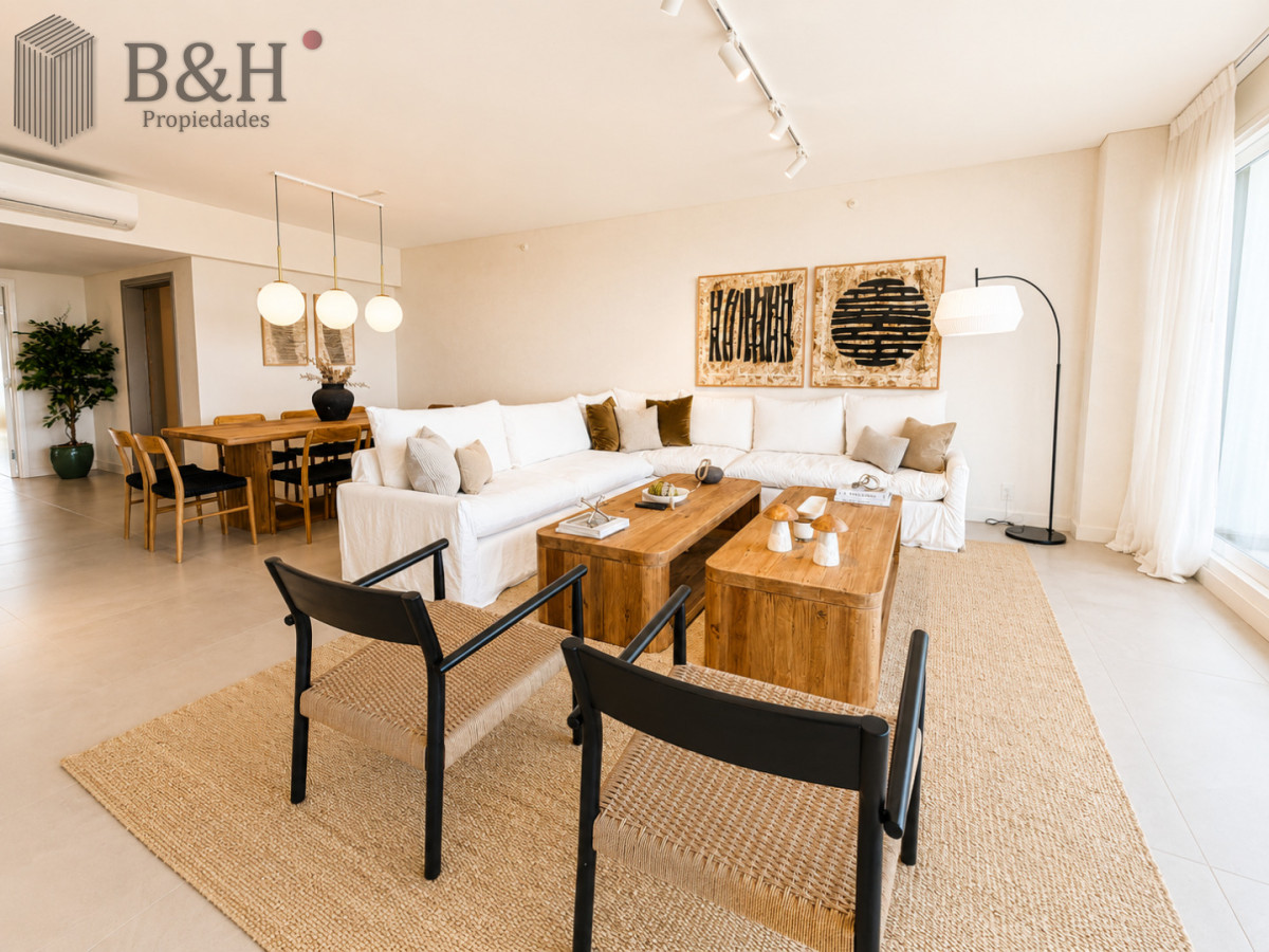 Apartamento ID.7224 - Apartamento en venta de 4 dormitorios  en suite en Le Parc III, Playa Brava Punta del Este.