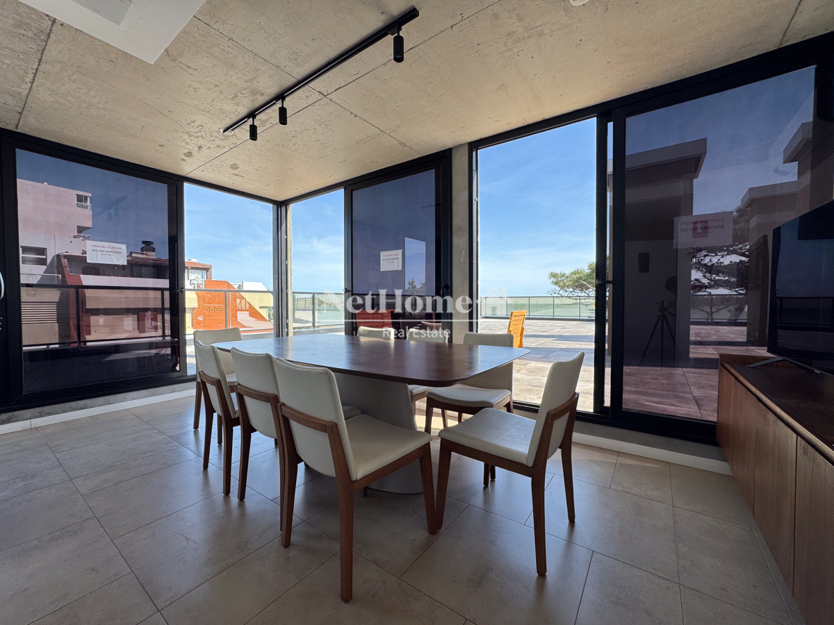 Apartamento ID.90 - Playa Mansa apartamento 2 dormitorios frente al mar