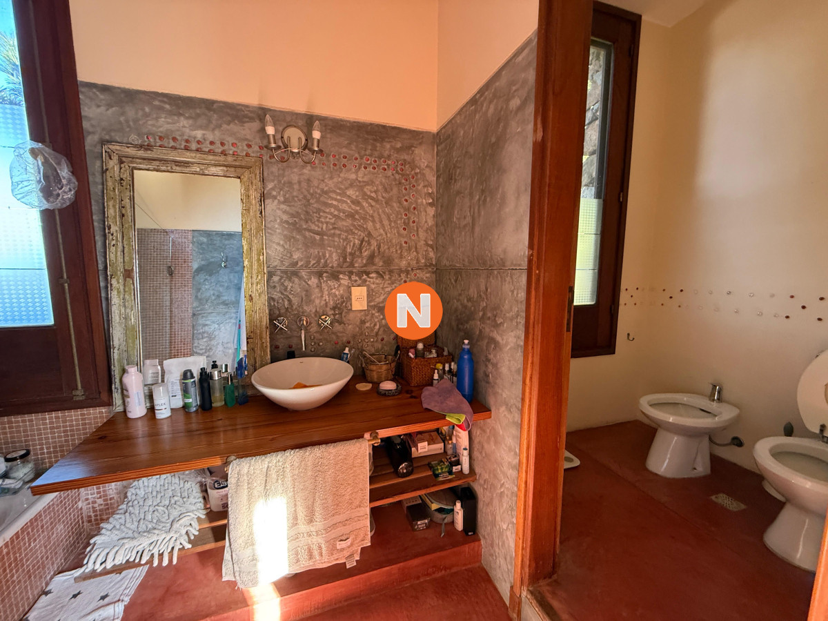 Casa Ref.217024 - Alquiler Espectacular casa en barrio privado Laguna Blanca 4 dormitorios 