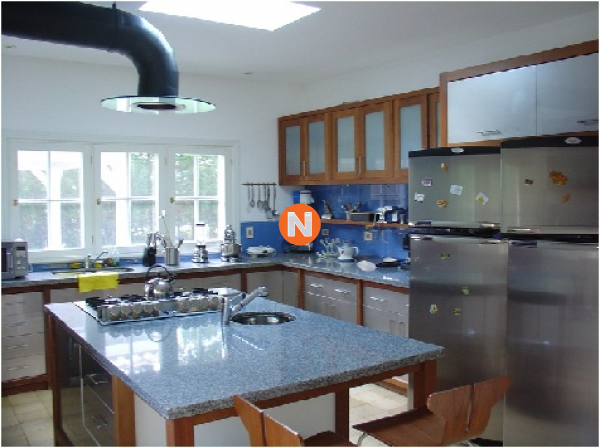 Casa Ref.217022 - Hermosa y moderna casa en Laguna Blanca