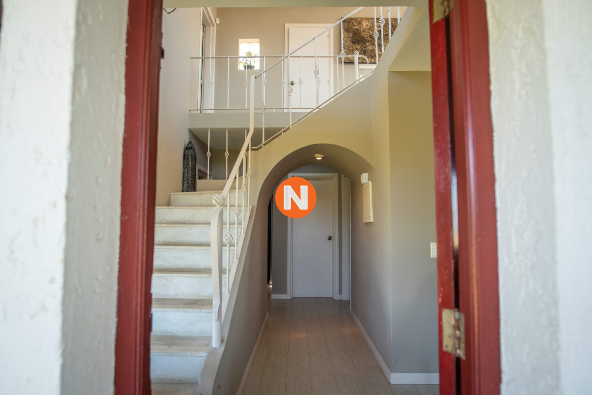 Casa Ref.219923 - Hermosa casa frente al mar en Punta Piedras