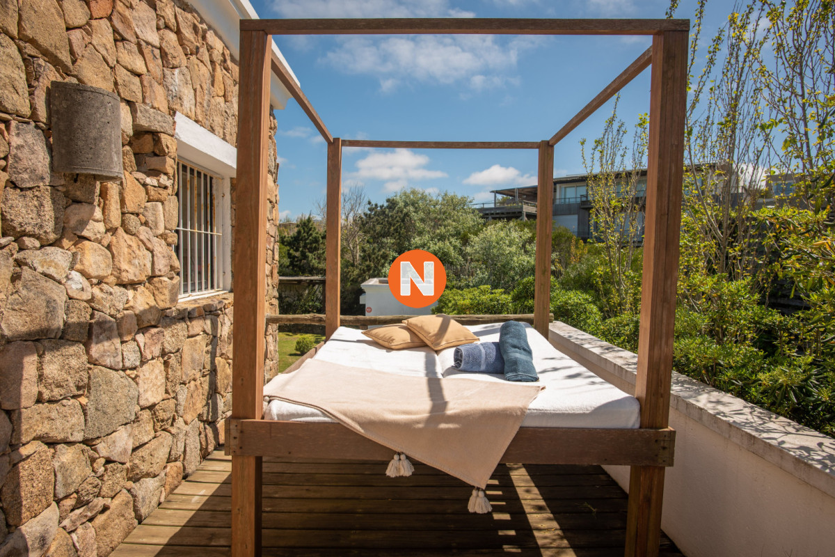 Casa Ref.219923 - Hermosa casa frente al mar en Punta Piedras