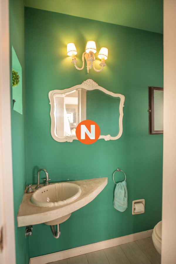 Casa Ref.219923 - Hermosa casa frente al mar en Punta Piedras