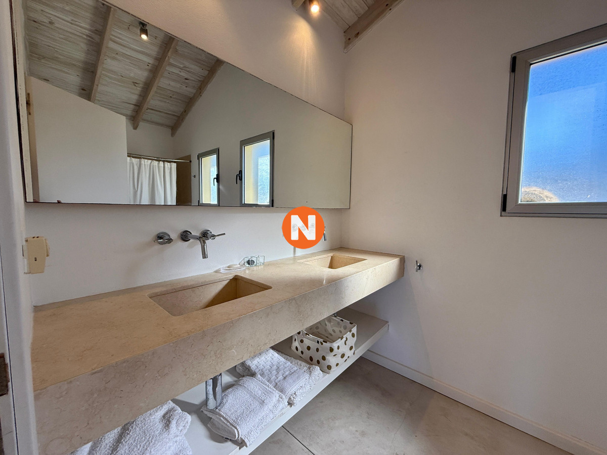 Casa Ref.217025 - Venta casa en Laguna Blanca, Manantiales 
